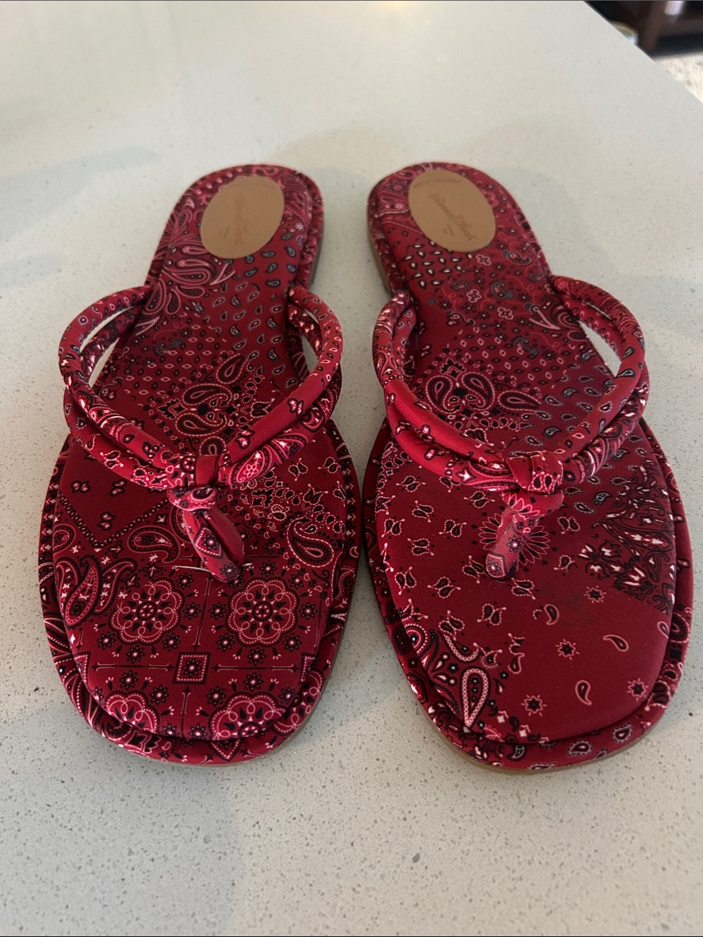 Women’s Red Bandana Print Flip Flop Sandals